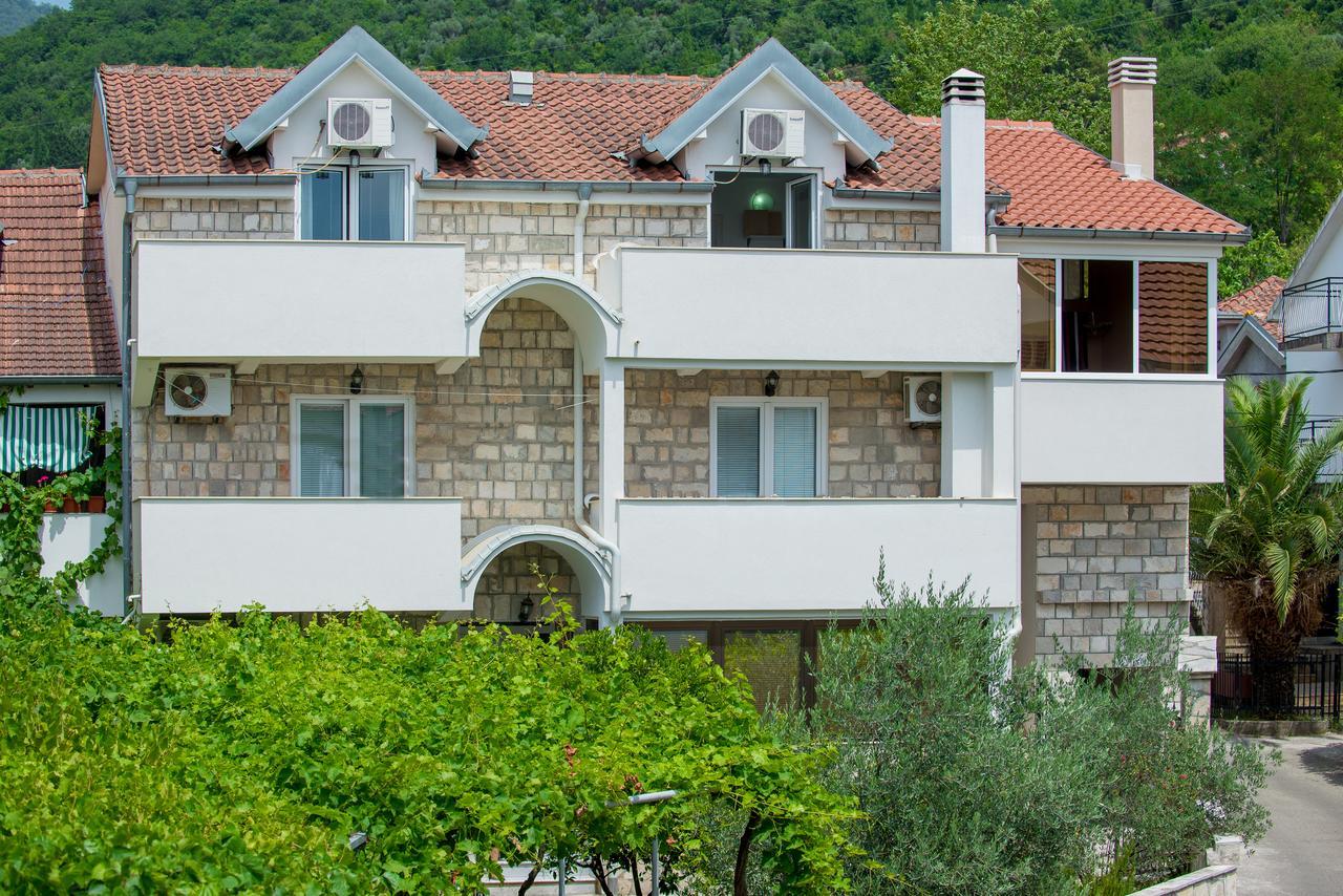 Apartmani Krgusic Tivat Eksteriør bilde