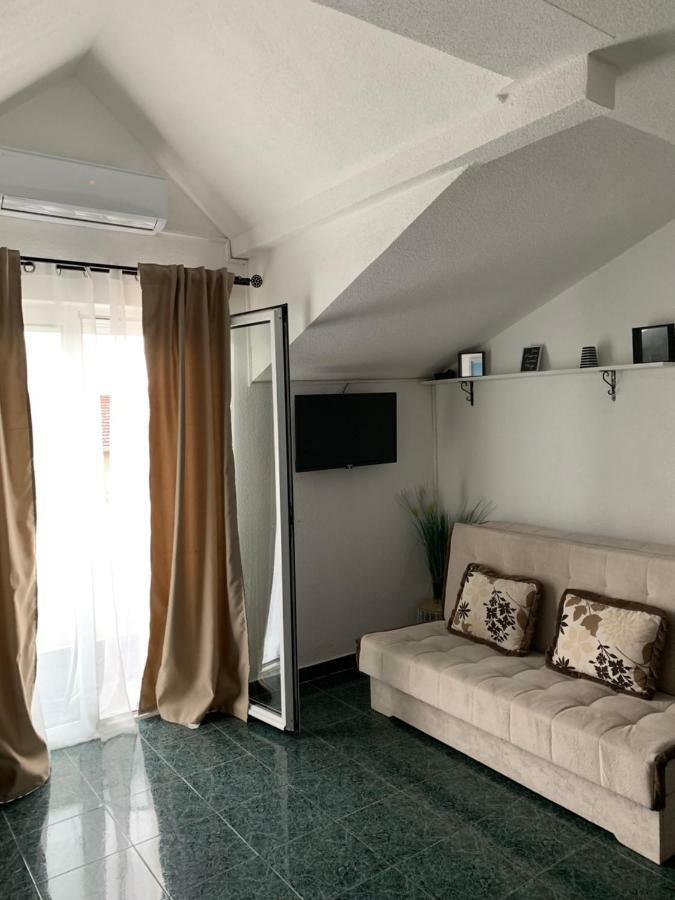 Apartmani Krgusic Tivat Eksteriør bilde